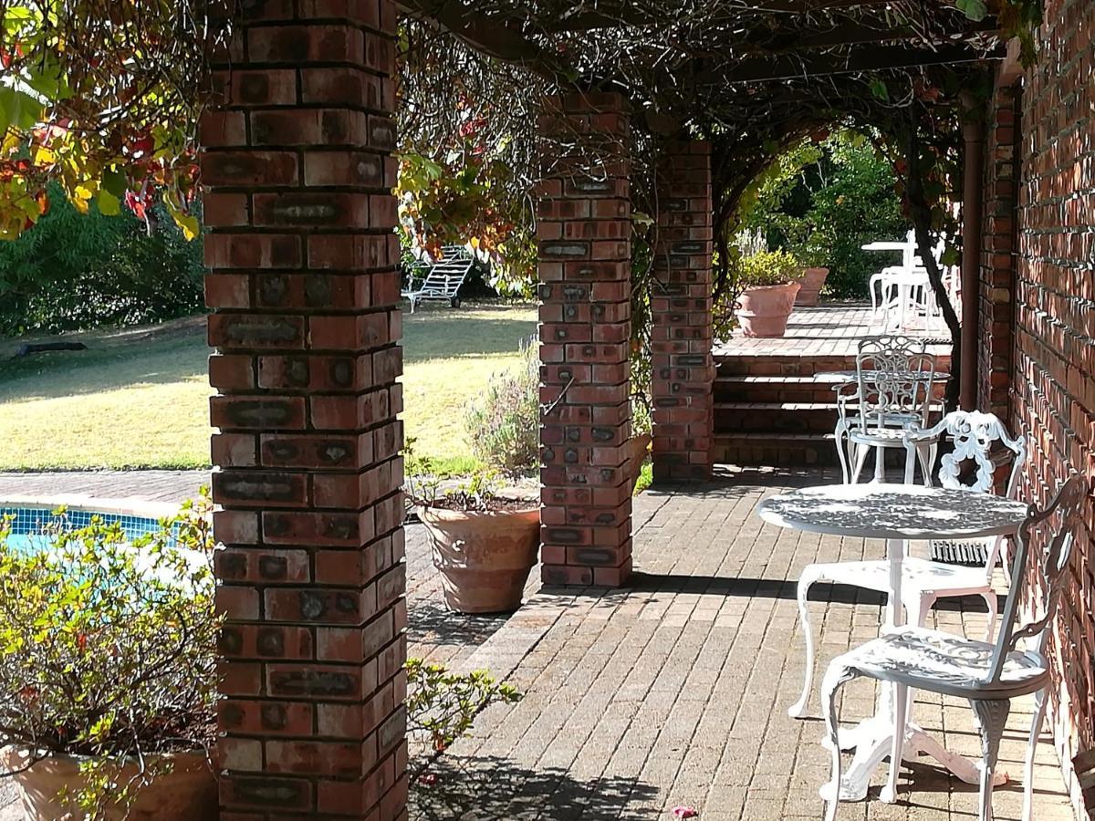 Le Petit Vignoble Bed & Breakfast Cape Town Exterior photo