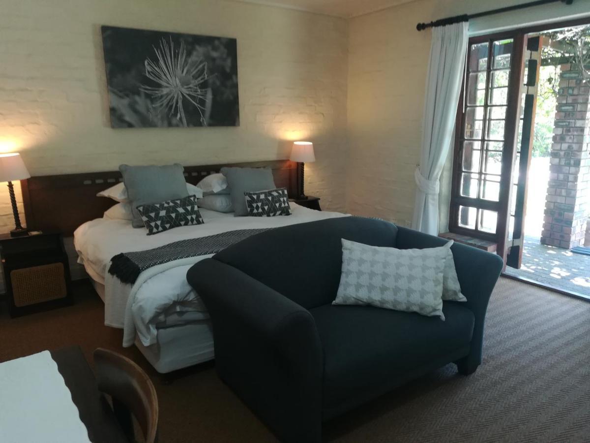 Le Petit Vignoble Bed & Breakfast Cape Town Exterior photo